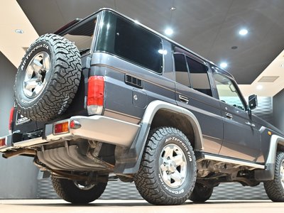 2015 Toyota LAND CRUISER 70 thumbnail 45