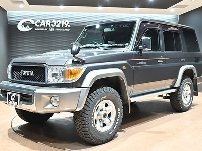 2015 Toyota LAND CRUISER 70 photo 1