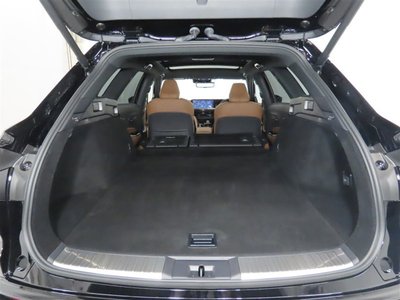صورة 16 لـ 2026 Toyota CROWN ESTATE