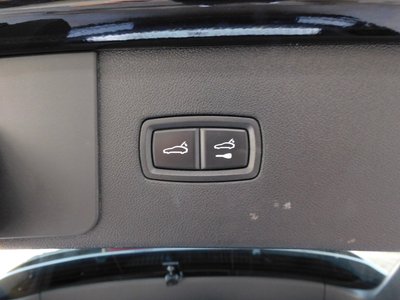 2018 Porsche CAYENNE thumbnail 25