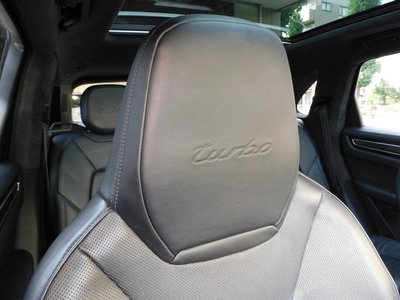 2018 Porsche CAYENNE thumbnail 22