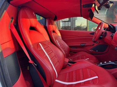 صورة 28 لـ 2016 Ferrari 488 SPIDER