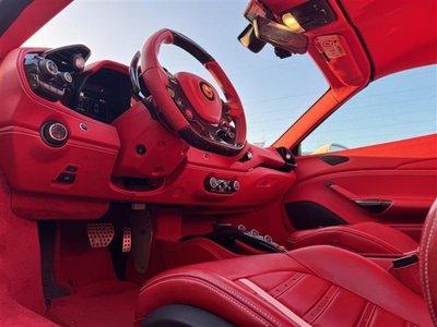 صورة 17 لـ 2016 Ferrari 488 SPIDER