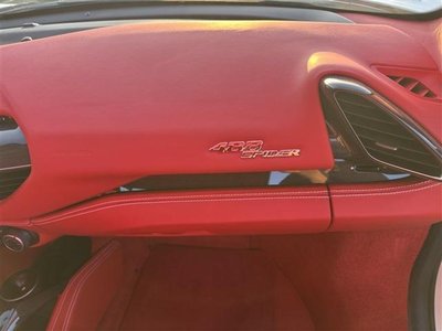 صورة 30 لـ 2016 Ferrari 488 SPIDER