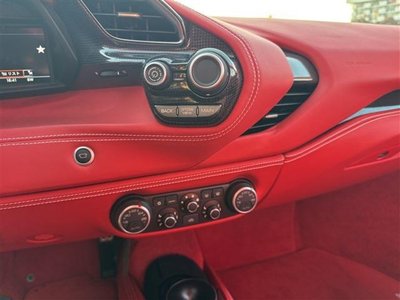 صورة 22 لـ 2016 Ferrari 488 SPIDER