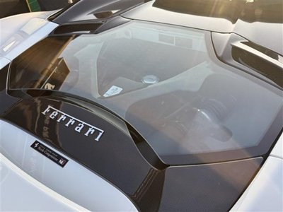 صورة 13 لـ 2016 Ferrari 488 SPIDER