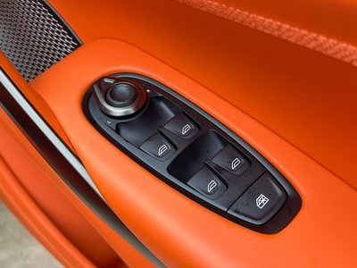 2024 Aston Martin DBX — миниатюра 51