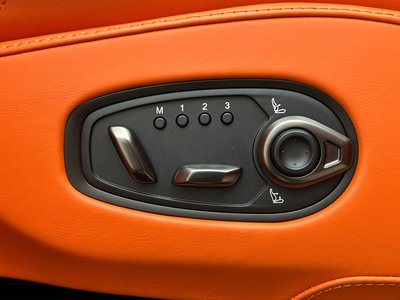 2024 Aston Martin DBX — миниатюра 43