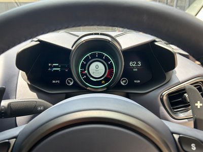 2023 Aston Martin DBS SUPERLEGGERA — миниатюра 23