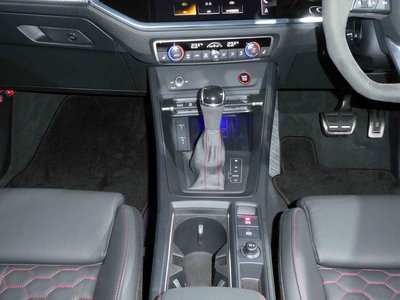 صورة 12 لـ 2020 AUDI RS Q3