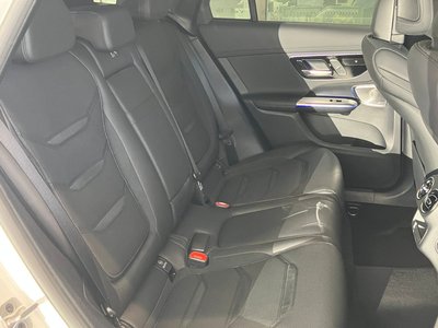 2025 Mercedes-BENZ GLC AMG 照片 15