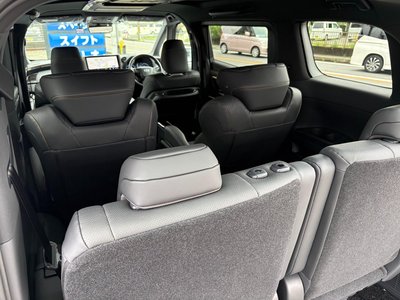 2024 Toyota ALPHARD — фото 32