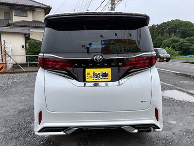 2024 Toyota ALPHARD — фото 12