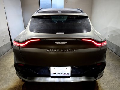 صورة 11 لـ 2021 Aston Martin DBX