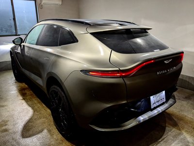 صورة 10 لـ 2021 Aston Martin DBX
