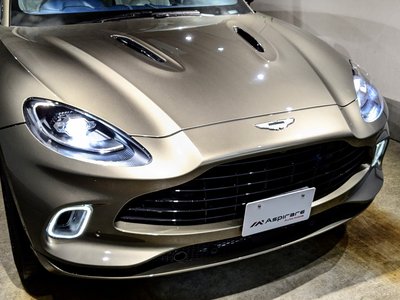 صورة 7 لـ 2021 Aston Martin DBX