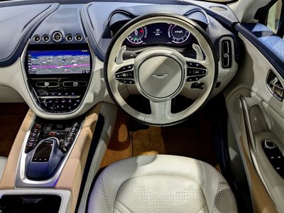 صورة 2 لـ 2021 Aston Martin DBX