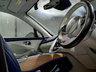 صورة 19 لـ 2021 Aston Martin DBX
