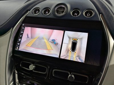 صورة 26 لـ 2021 Aston Martin DBX