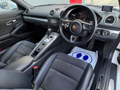 2017 Porsche 718 缩略图 4