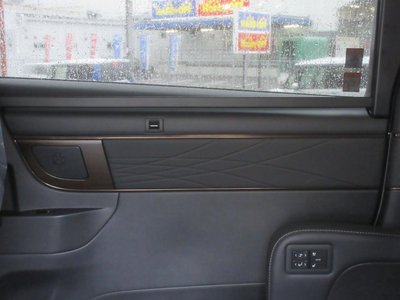 صورة 37 لـ 2026 Toyota VELLFIRE