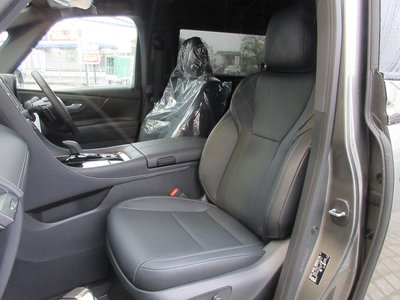 صورة 30 لـ 2026 Toyota VELLFIRE