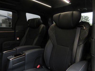 صورة 34 لـ 2026 Toyota VELLFIRE