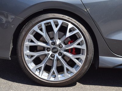 صورة 14 لـ 2024 AUDI RS3 SEDAN