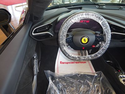 صورة 15 لـ 2025 Ferrari 296 GTS