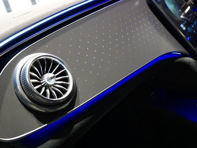 2023 Mercedes-BENZ EQE thumbnail 41