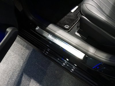 2023 Mercedes-BENZ EQE thumbnail 39