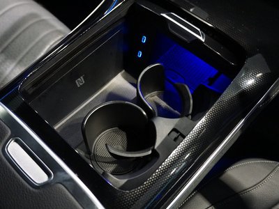 2023 Mercedes-BENZ EQE thumbnail 28