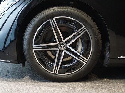 2023 Mercedes-BENZ EQE photo 11