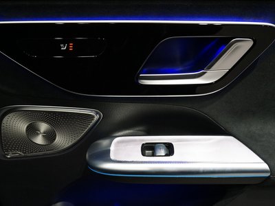 2023 Mercedes-BENZ EQE thumbnail 34