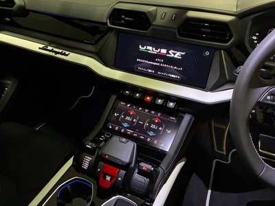 صورة مصغرة 6 لـ 2026 Lamborghini URUS