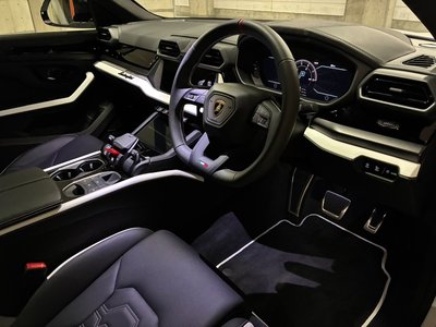 صورة مصغرة 3 لـ 2026 Lamborghini URUS