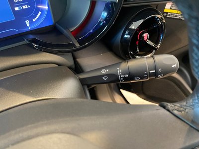 2025 ALFA Romeo JUNIOR 照片 76