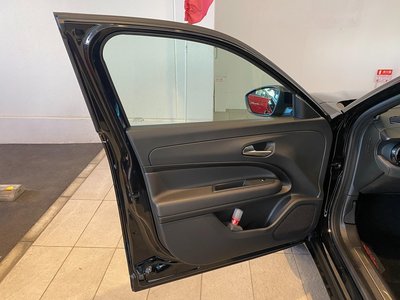 2025 ALFA Romeo JUNIOR 照片 26