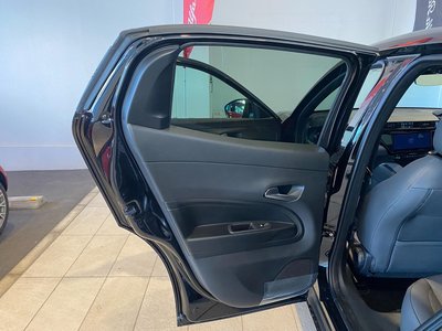 2025 ALFA Romeo JUNIOR 照片 28