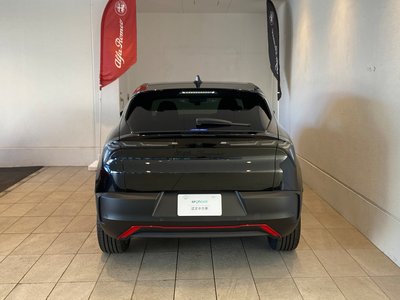 2025 ALFA Romeo JUNIOR 照片 4