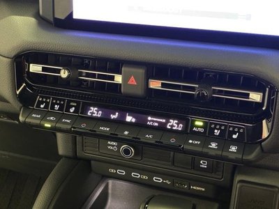 2025 Toyota LAND CRUISER 250 — фото 30
