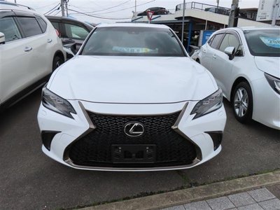 2023 Lexus ES photo 4