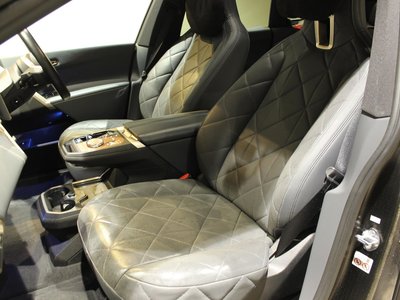 2022 BMW IX 照片 23