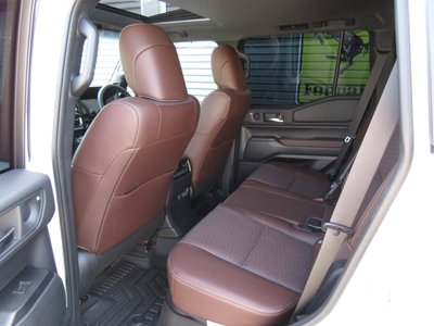 2025 Toyota LAND CRUISER 250 照片 34