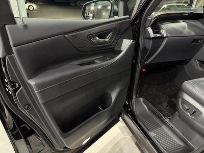 صورة 31 لـ 2026 Toyota VELLFIRE