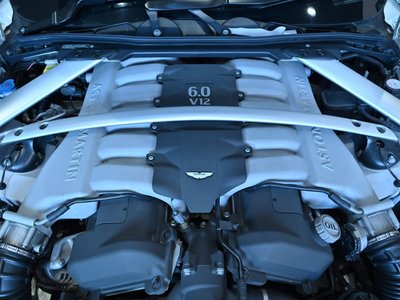 2013 Aston Martin RAPIDE 照片 3