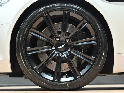 2013 Aston Martin RAPIDE 照片 14