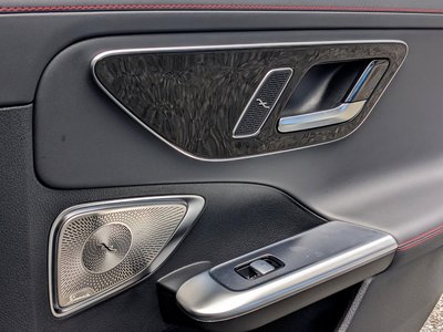 2024 Mercedes-BENZ C-CLASS AMG thumbnail 32