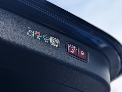 2024 Mercedes-BENZ C-CLASS AMG thumbnail 34