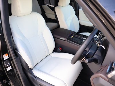صورة مصغرة 46 لـ 2026 Lexus LX